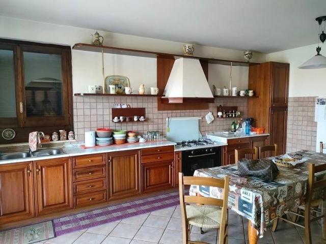 Villa Indipendente in vendita a Teramo, Abruzzo