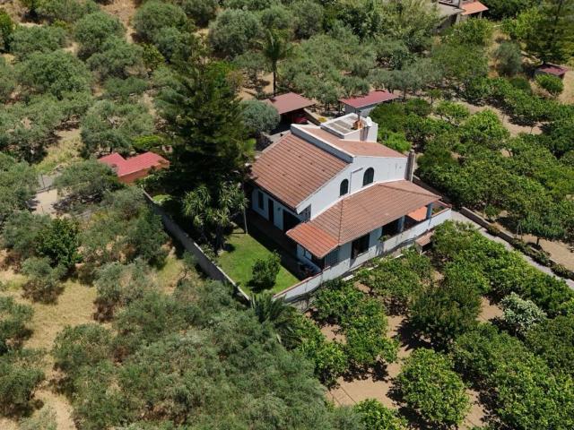 Villa Indipendente in vendita a Pizzicarì, Terme Vigliatore