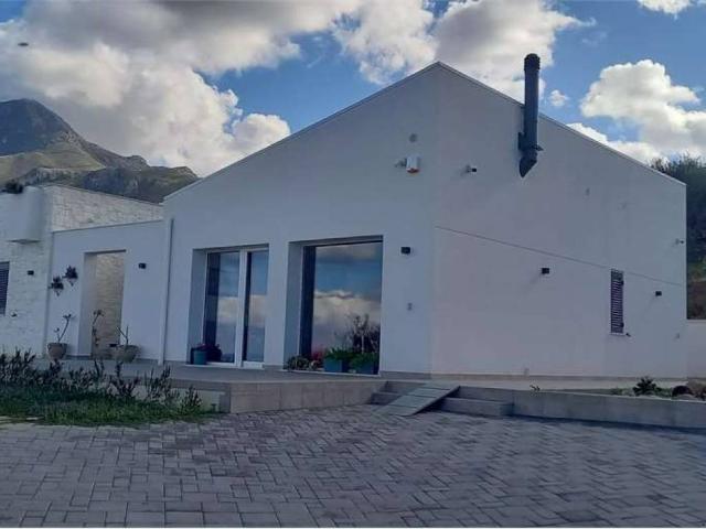 Villa Indipendente in vendita a Termini Imerese, Sicilia