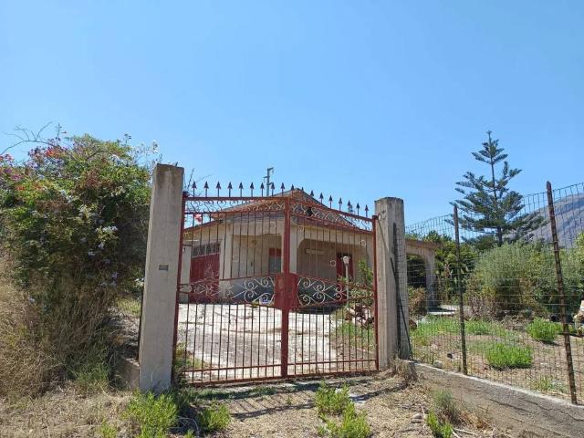 Villa Indipendente in vendita a Termini Imerese, Sicilia