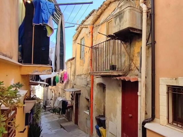 Villa Indipendente in vendita a Termini Imerese, Sicilia