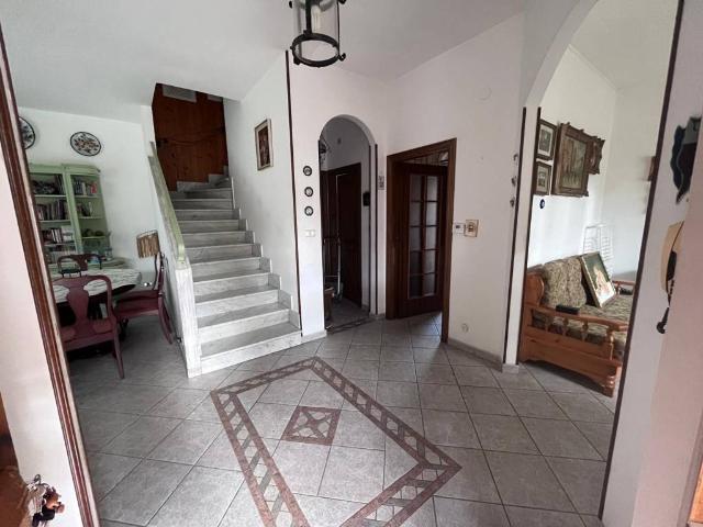 Villa Indipendente in vendita a Termoli, Molise