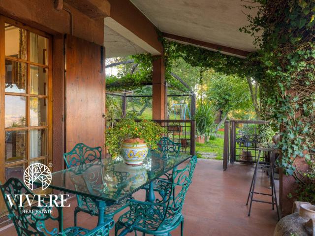 Villa Indipendente in vendita a Terni, Umbria