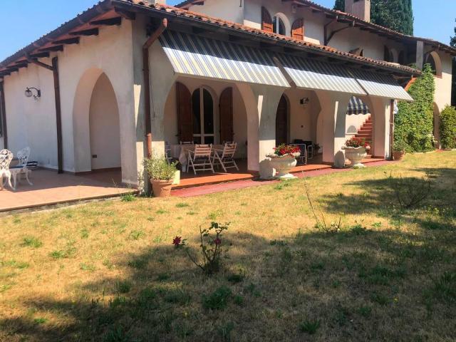 Villa Indipendente in vendita a Città Giardino, Terni