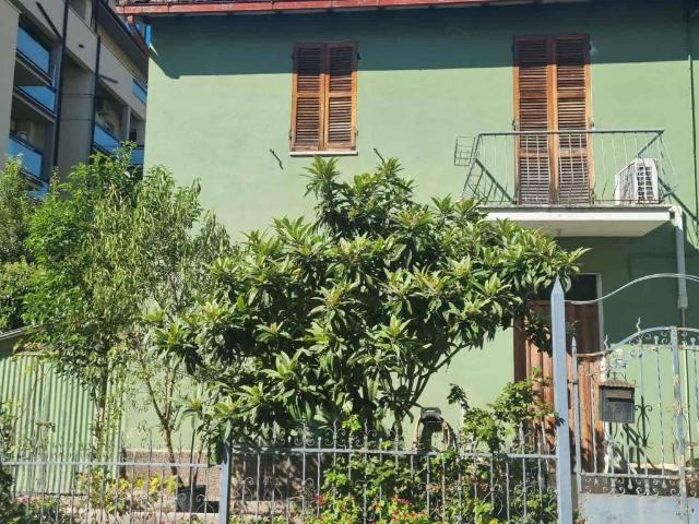 Villa Indipendente in vendita a Campitello, Terni