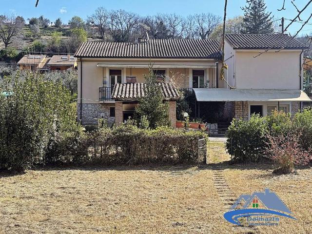 Villa Indipendente in vendita a San Valentino, Terni