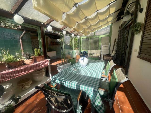 Villa Indipendente in vendita a Terni, Umbria