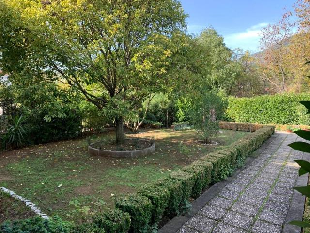 Villa Indipendente in vendita a Vocabolo Trevi, Terni