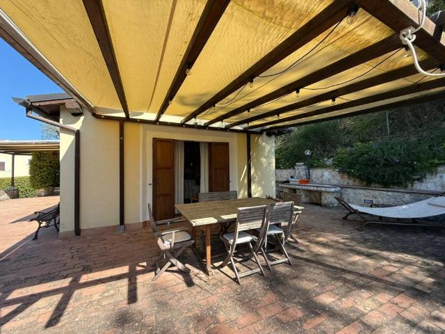 Villa Indipendente in vendita a Mazzelvetta II, Terni