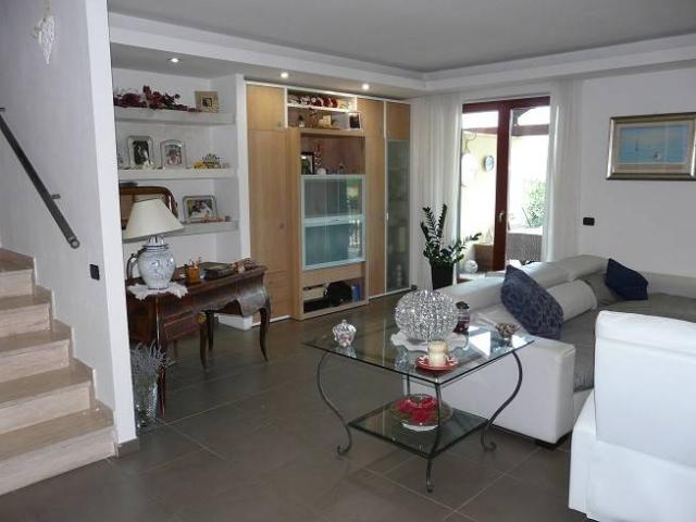 Villa Indipendente in vendita a Cospea, Terni