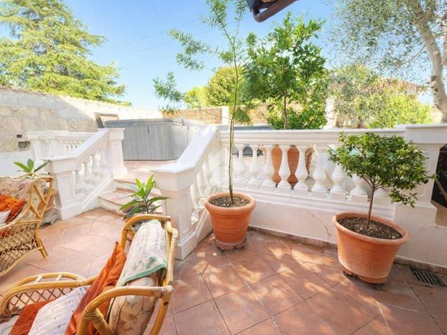 Villa Indipendente in vendita a Terni, Umbria