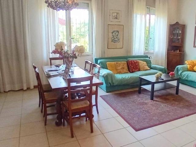 Villa Indipendente in vendita a Borgo Rivo, Terni