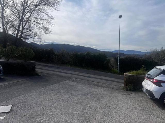 Villa Indipendente in vendita a La Romita, Terni