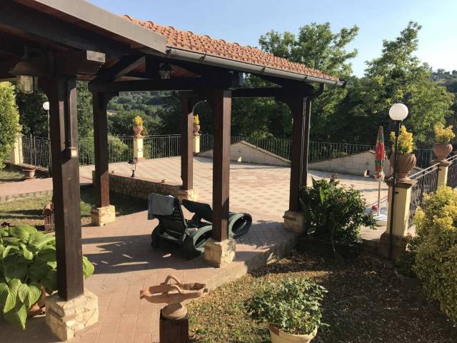 Villa Indipendente in vendita a San Valentino, Terni