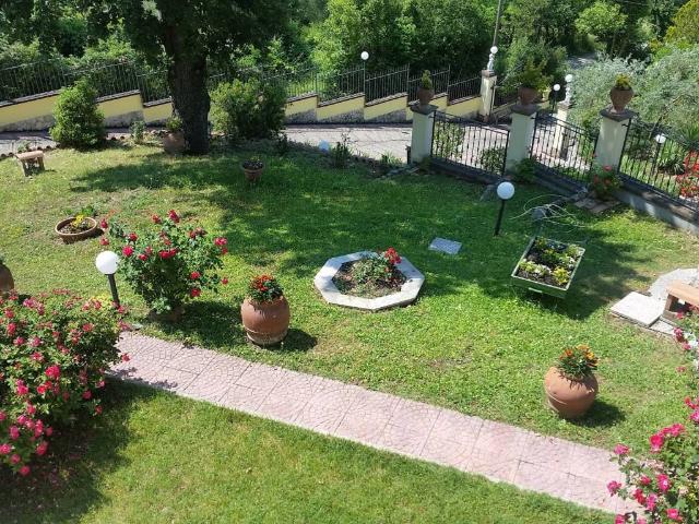 Villa Indipendente in vendita a San Valentino, Terni