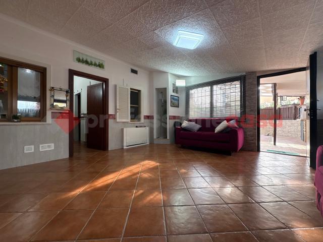 Villa Indipendente in vendita a Borgo Hermada, Terracina