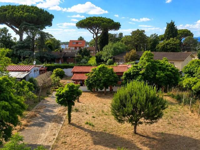 Villa Indipendente in vendita a Terracina, Lazio