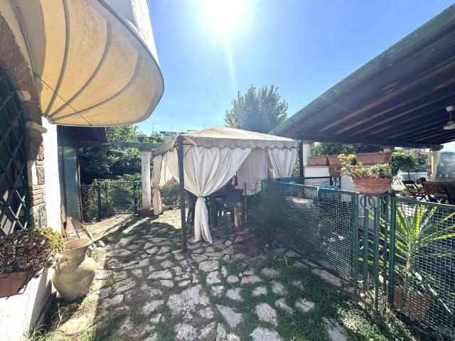 Villa Indipendente in vendita a Porto Badino, Terracina