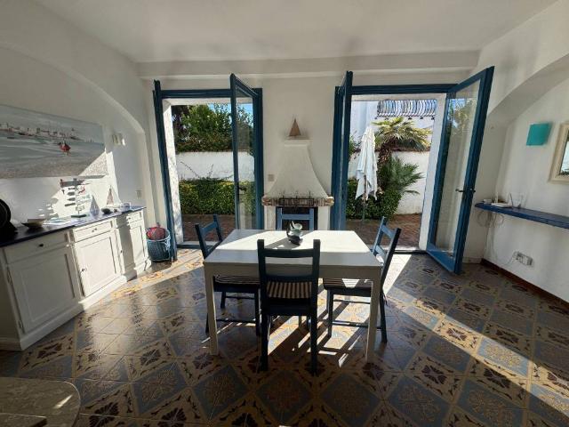 Villa Indipendente in vendita a Lido di Ulisse, Terracina