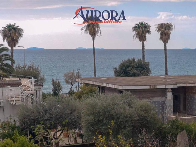 Villa Indipendente in vendita a Terracina, Lazio