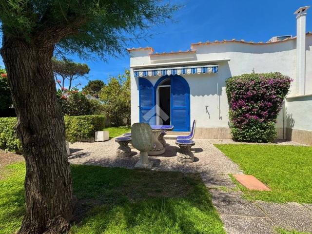 Villa Indipendente in vendita a Terracina, Lazio