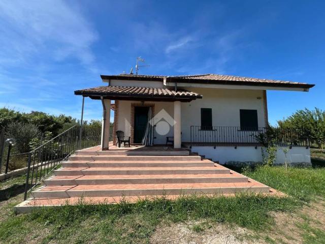 Villa Indipendente in vendita a Porto Badino, Terracina