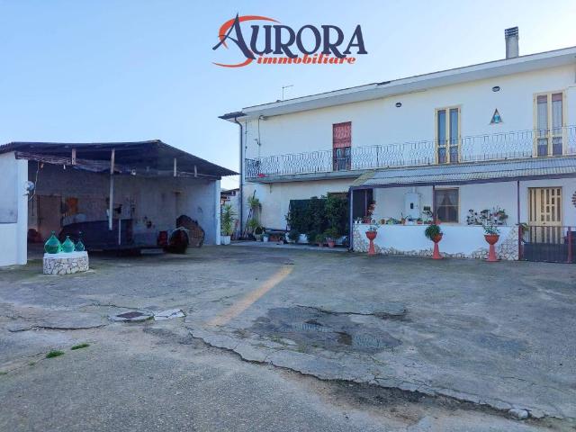 Villa Indipendente in vendita a Terracina, Lazio