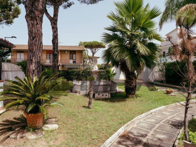 Villa Indipendente in vendita a Lido di Enea, Terracina
