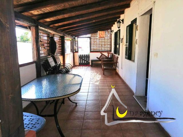 Villa Indipendente in vendita a Colle La Guardia, Terracina