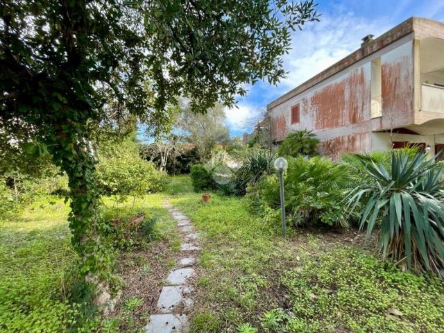 Villa Indipendente in vendita a Terracina, Lazio
