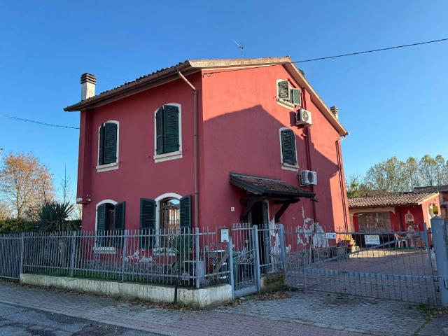Villa Indipendente in vendita a Terranova Dei Passerini, Lombardia