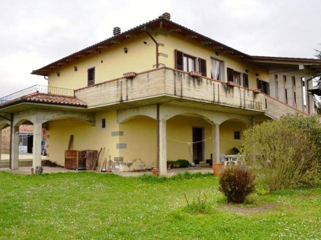 Villa Indipendente in vendita a Terranuova Bracciolini, Toscana