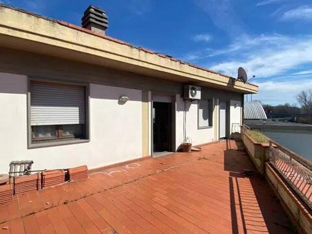 Villa Indipendente in vendita a Terranuova Bracciolini, Toscana