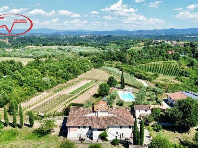 Villa Indipendente in vendita a Terranuova Bracciolini, Toscana