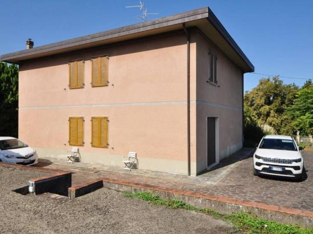Villa Indipendente in vendita a Madrigale, Terranuova Bracciolini