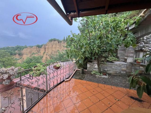 Villa Indipendente in vendita a Terranuova Bracciolini, Toscana
