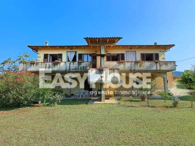 Villa Indipendente in vendita a Terranuova Bracciolini, Toscana