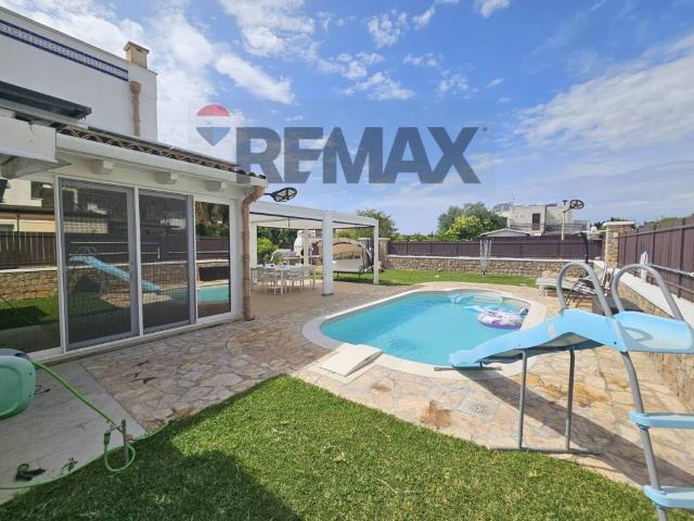 Villa Indipendente in vendita a Terrasini, Sicilia