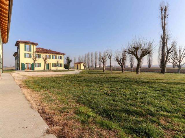 Villa Indipendente in vendita a Unione Alto Ferrarese, Roversetto