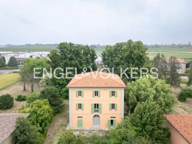 Villa Indipendente in vendita a Unione Alto Ferrarese, Roversetto