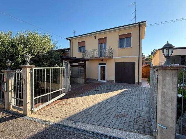 Villa Indipendente in vendita a Unione Alto Ferrarese, Mirabello