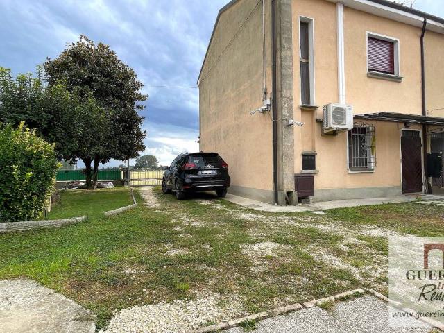 Villa Indipendente in vendita a Unione Alto Ferrarese, Reggio Emilia