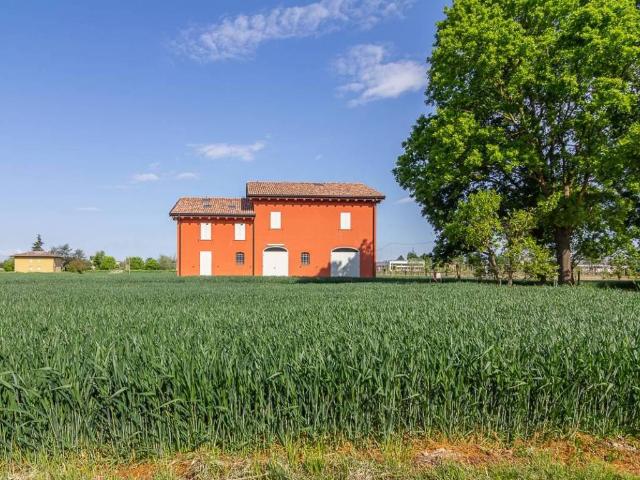 Villa Indipendente in vendita a Unione Alto Ferrarese, Roversetto