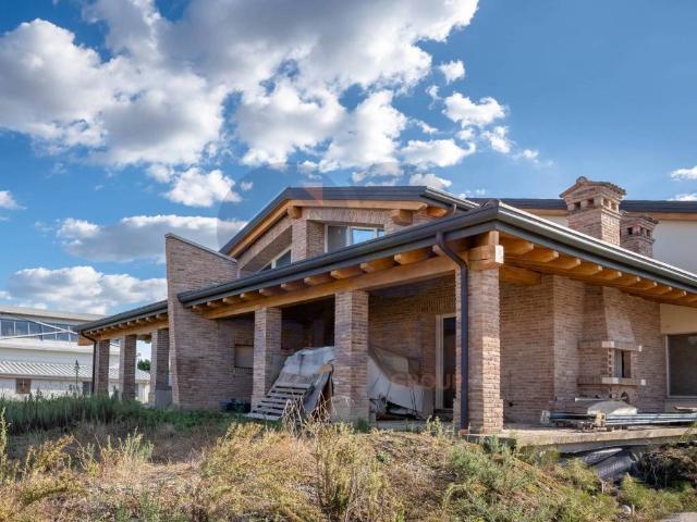Villa Indipendente in vendita a Unione Alto Ferrarese, Mirabello