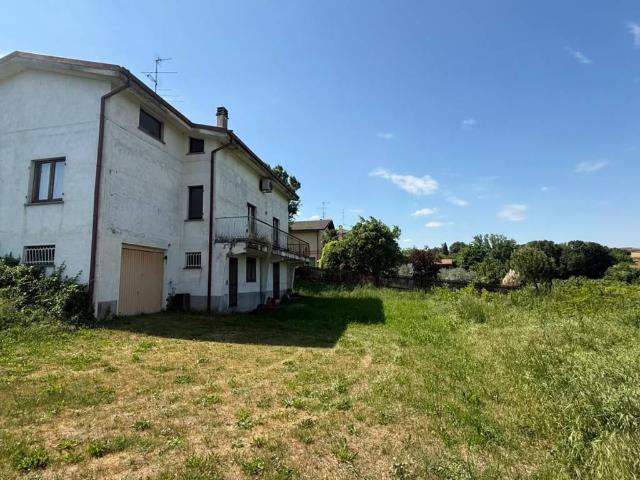 Villa Indipendente in vendita a Piemonte, Alessandria