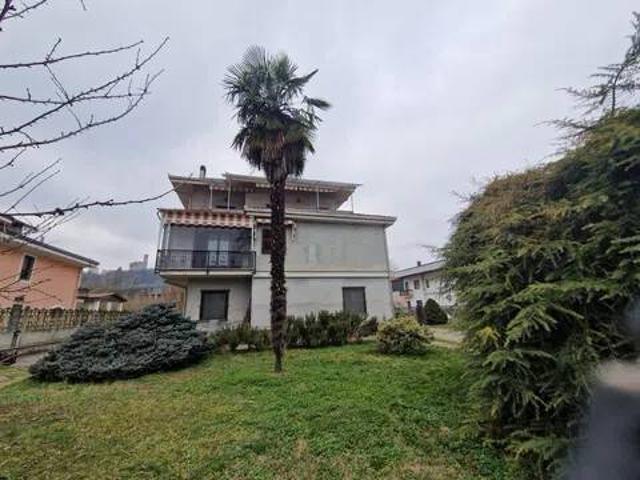 Villa Indipendente in vendita a Terzo, Alessandria