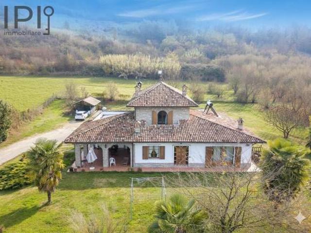 Villa Indipendente in vendita a Piemonte, Alessandria