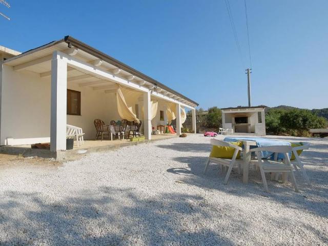 Villa Indipendente in vendita a Teulada, Sardigna/Sardegna