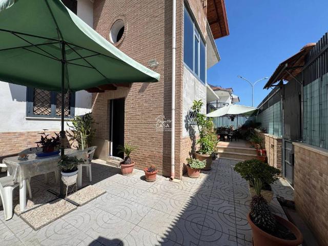 Villa Indipendente in vendita a Teverola, Campania