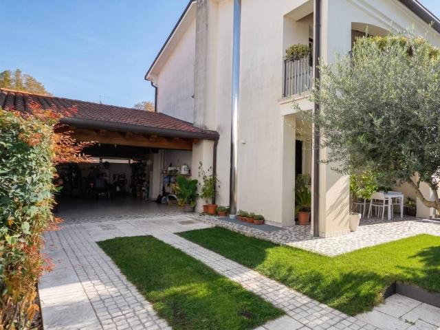 Villa Indipendente in vendita a Belvedere, Tezze sul Brenta